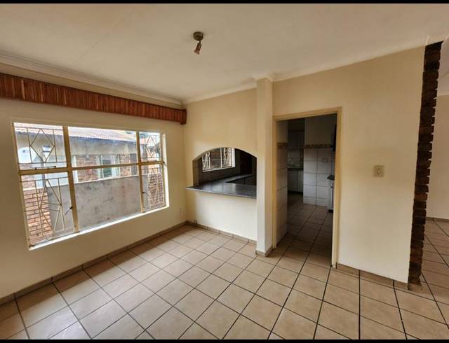 3 BEDROOM APARTMENT FOR SALE IN LYDENBURG